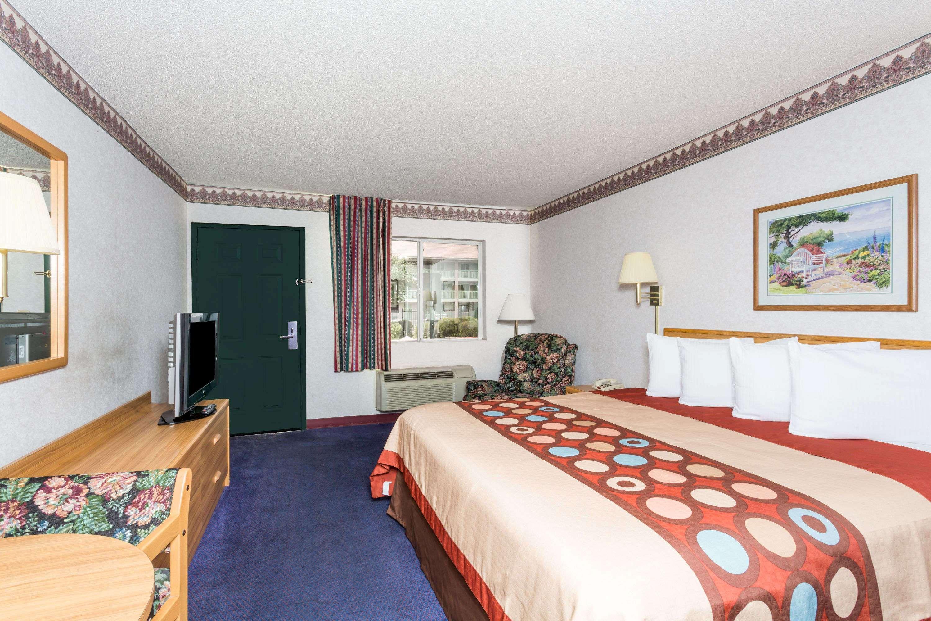 Days Inn By Wyndham Phoenix West Exterior foto